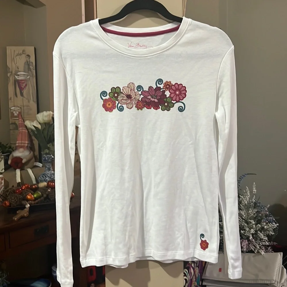 NWT Vera Bradley long sleeve t shirt - Picture 1 of 8